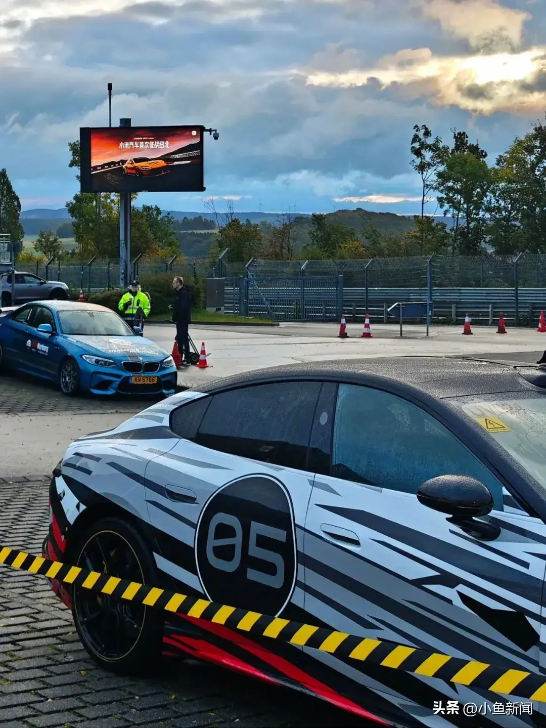 1.97秒破百的“满配”小米SU7赛道测试！-小米赛道