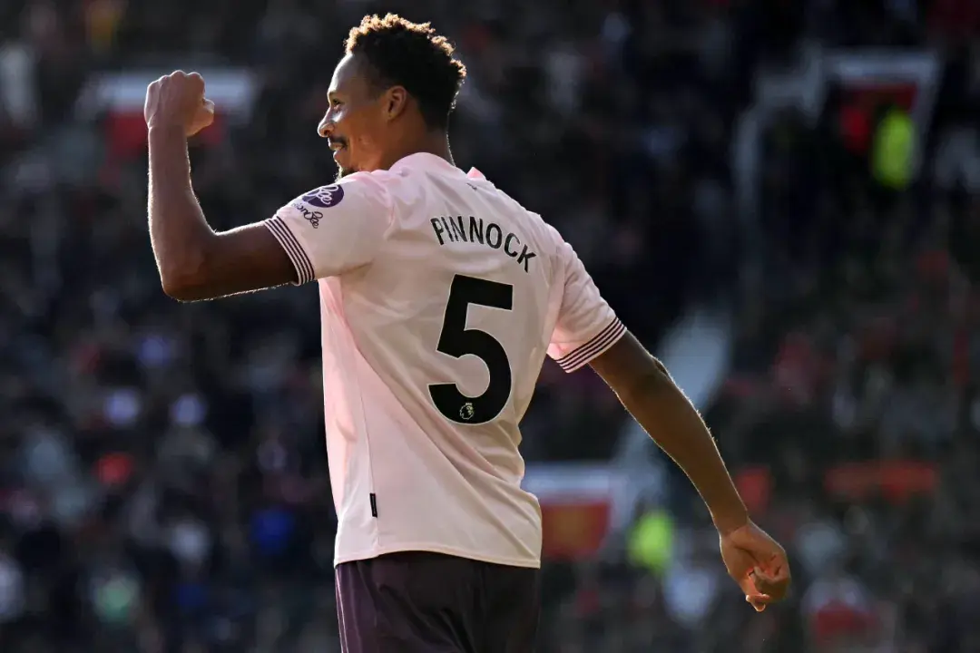 热刺曼联均逆转取胜，阿森纳遭赛季首败丨第8轮-热刺阿森纳比赛