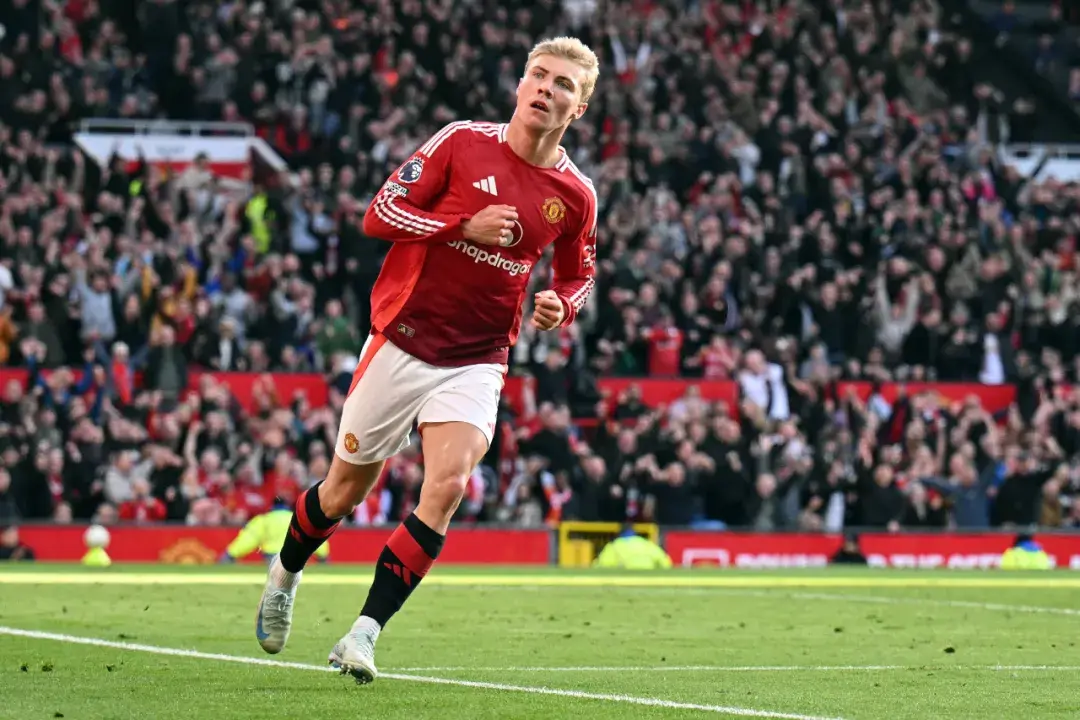 热刺曼联均逆转取胜，阿森纳遭赛季首败丨第8轮-热刺阿森纳比赛