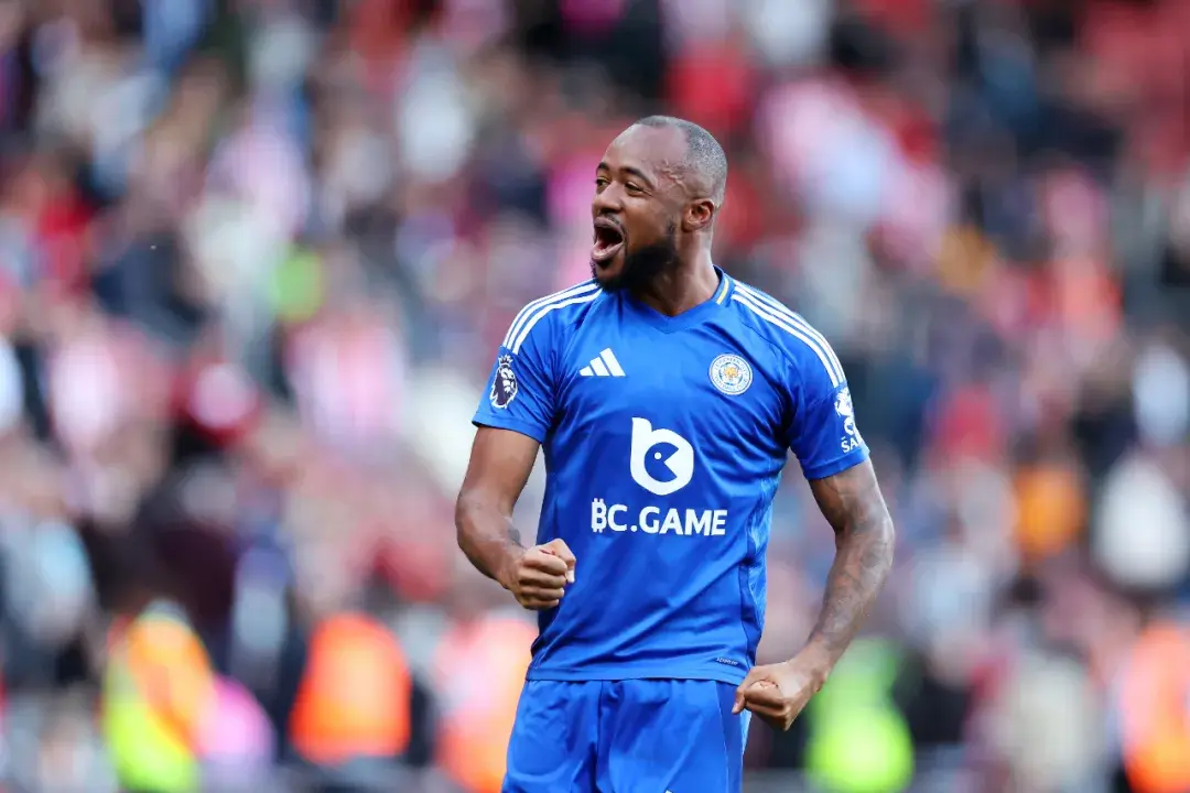 热刺曼联均逆转取胜，阿森纳遭赛季首败丨第8轮-热刺阿森纳比赛