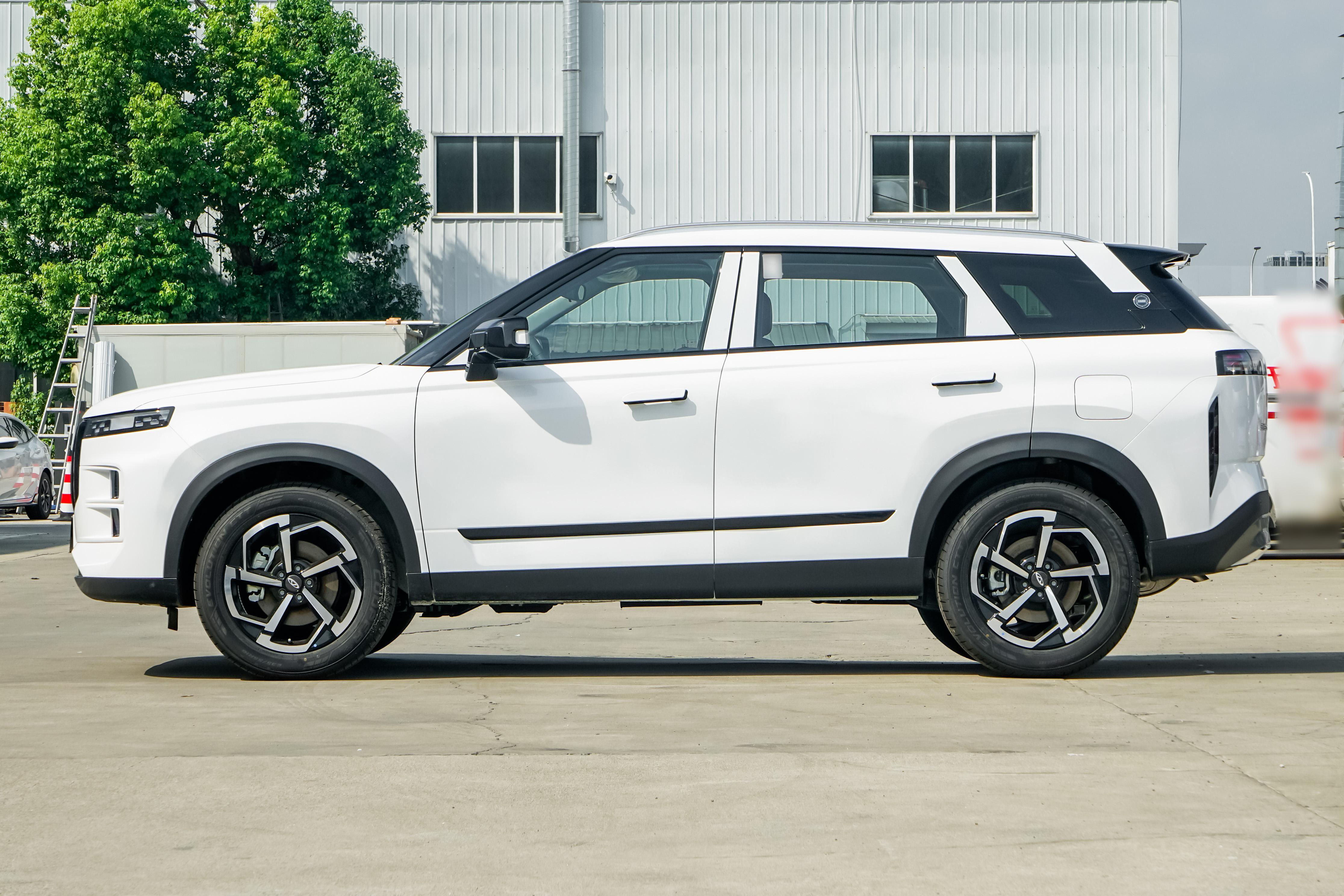 新车 | 增配四驱/11月1日上市/现款7.49万起售 奇瑞瑞虎7高能版官图-新一代奇瑞瑞虎7