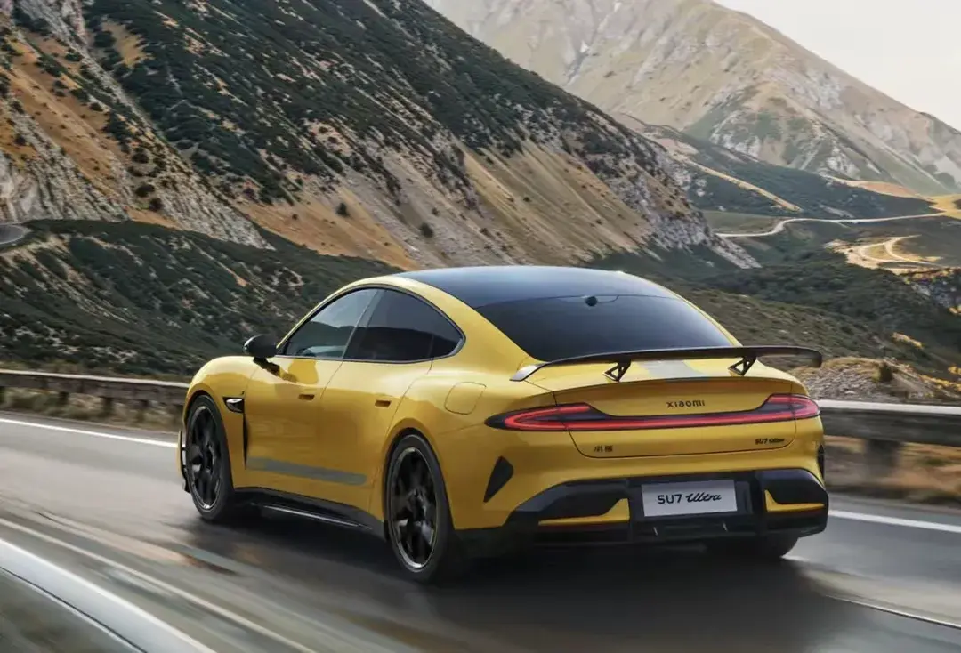 小米进军超跑市场！SU7 Ultra震撼登场，性能碾压特斯拉和保时捷-小米的跑车