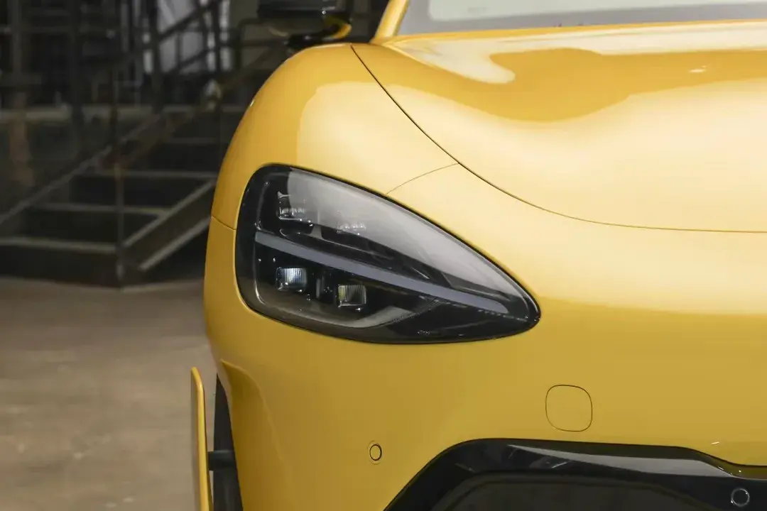 小米进军超跑市场！SU7 Ultra震撼登场，性能碾压特斯拉和保时捷-小米的跑车