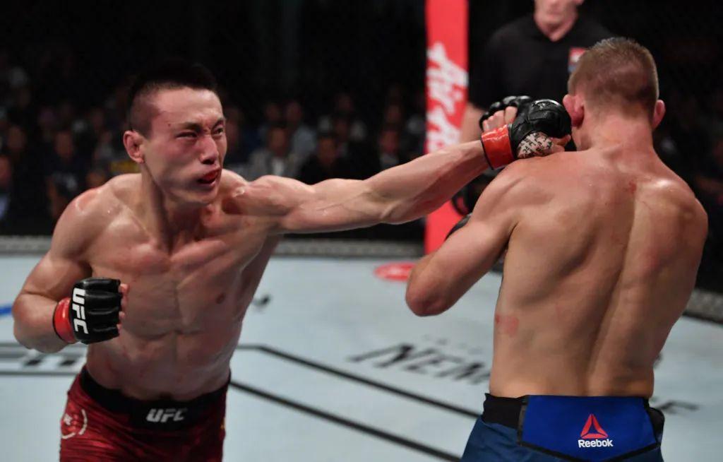 昨日，中国“玉面刺客”宋克南再战擂台，虽败犹荣！-ufc宋克南日常体重