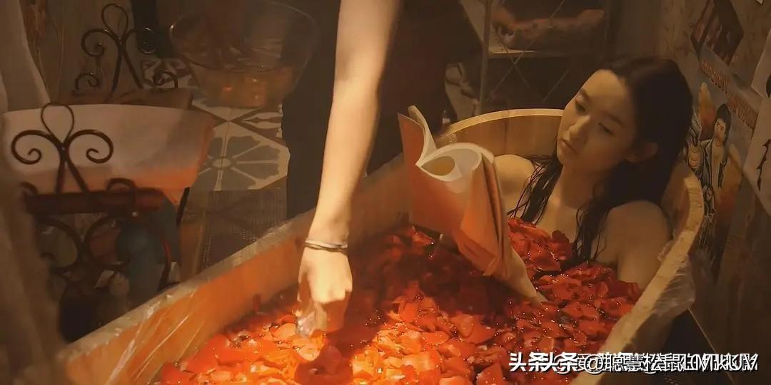 直到看见这样大尺度的镜头，才知道边水往事被停播几天是有原因的-直到看见光明翻译