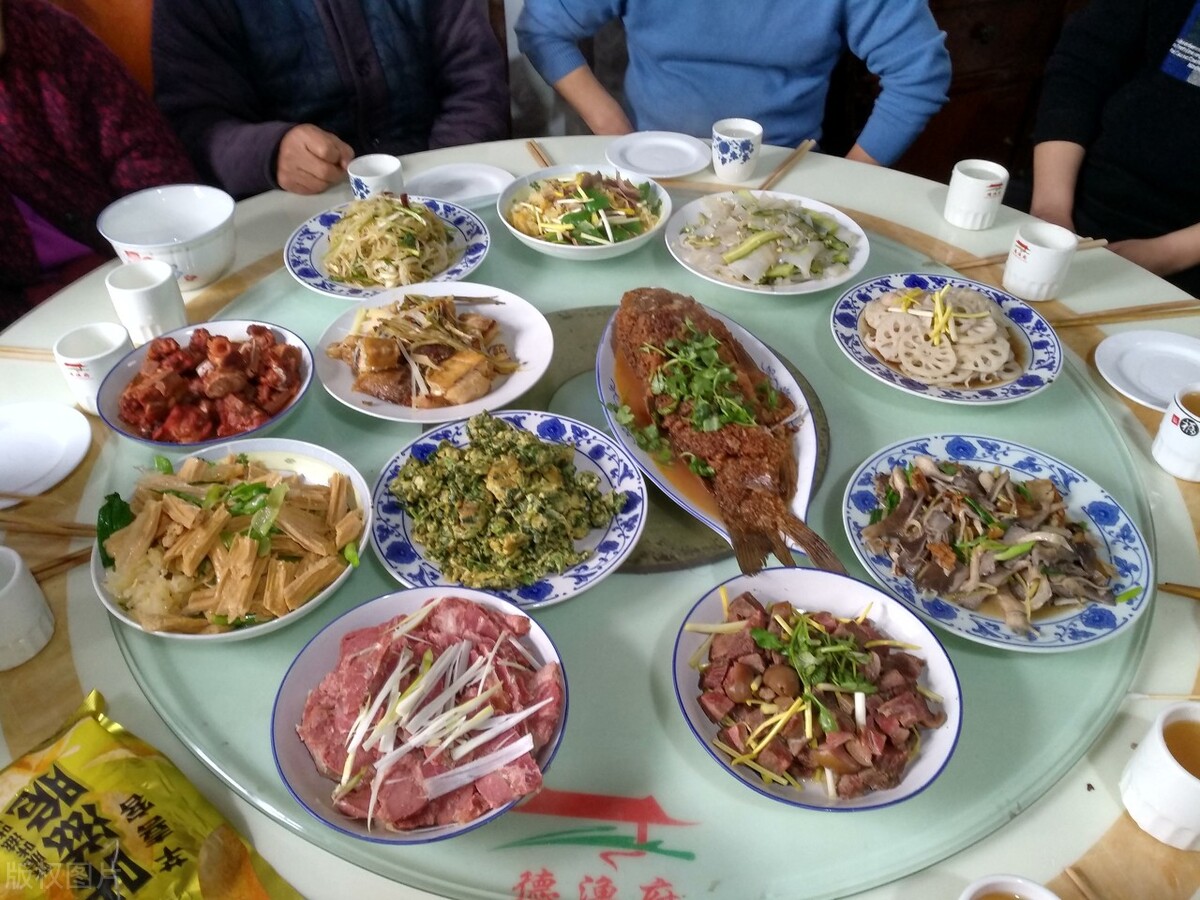 儿媳埋怨大姑姐不给侄子买东西，婆婆：你也没给外甥买啊-大姑姐不给侄子买衣服