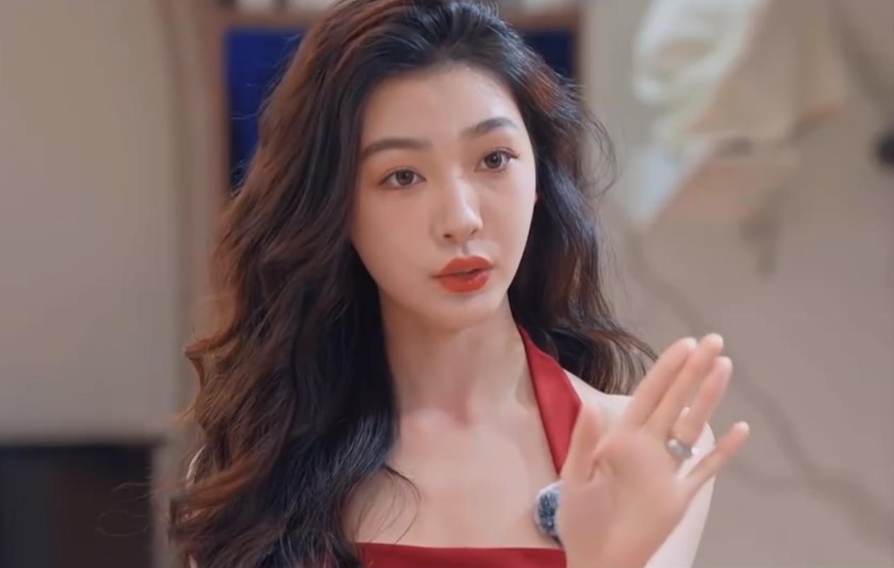 烂！男女单独配对，刚见面就亲嘴，演技类综艺的脸都被丢尽了-男女之间见面