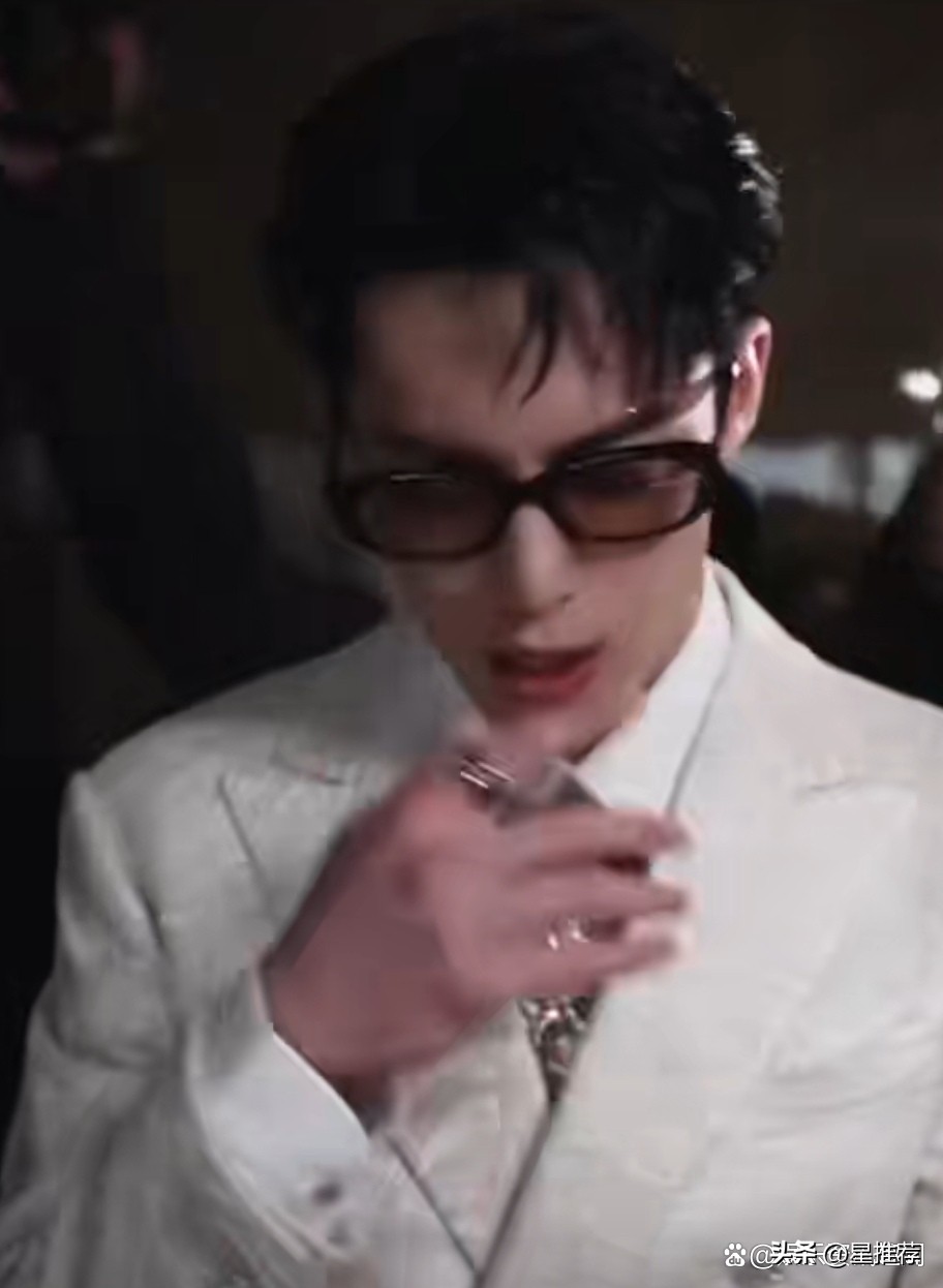 王鹤棣新歌又怼又内涵的，内娱哪位神人谁惹他了？-王鹤棣演唱视频在线观看