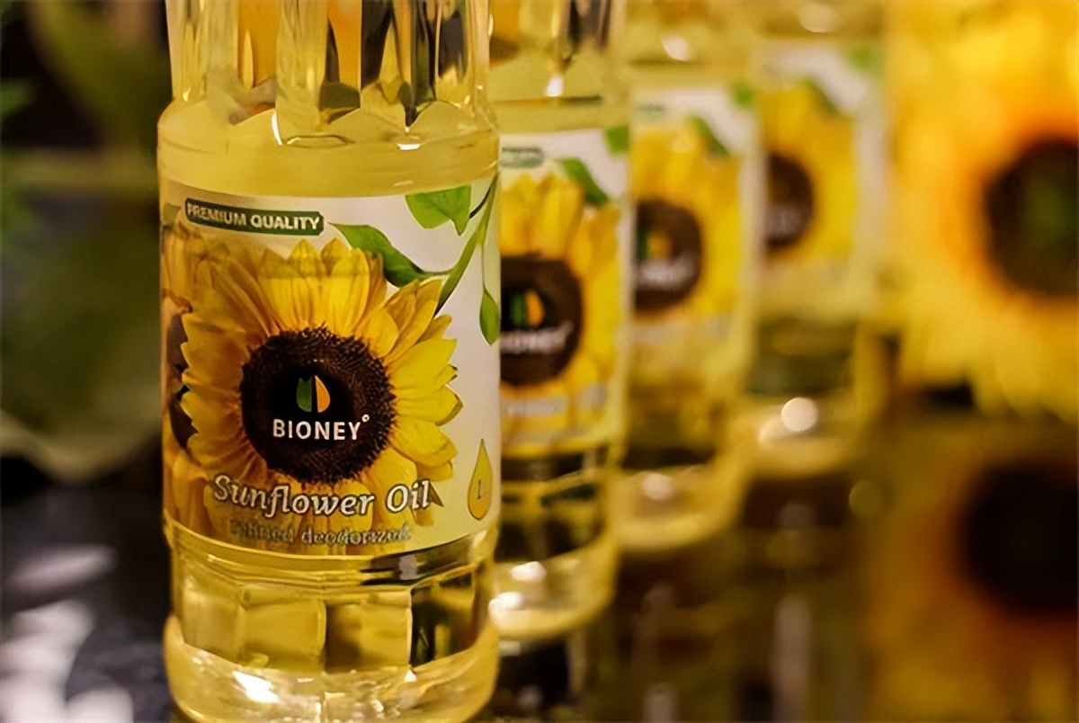 天天嗑瓜子的中国，却不是瓜子的最大产国？还有哪个外国人嗑瓜子-瓜子只有中国吃吗为什么