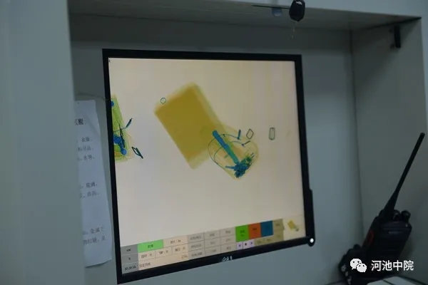 左玮：家暴不判离，执法不作为？我采访多位公检法人员，发现很多案件千奇百怪-左炜老婆照片