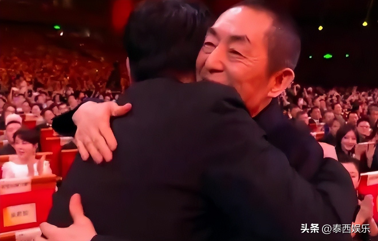 金鸡奖这一晚，李庚希获影后遭网友群嘲：实在选不出来真的别办了-李庚希好漂亮