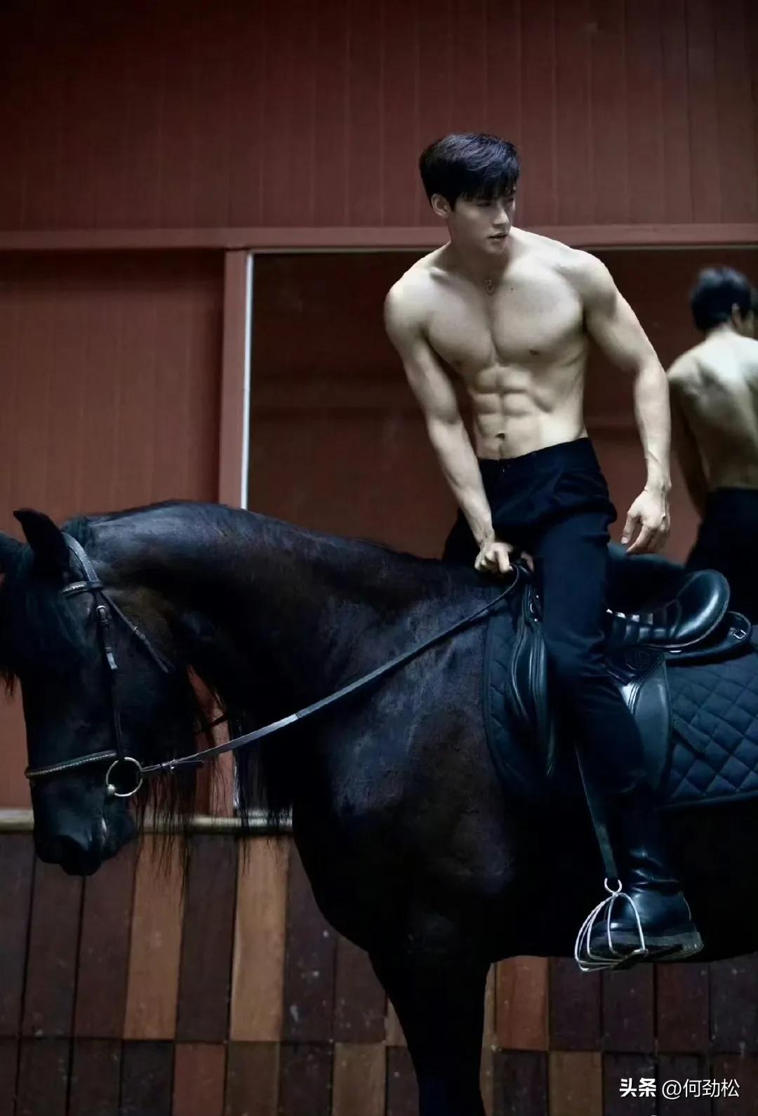 最帅男艺人再次洗牌，肖战李现登顶，杨洋第9于适4成毅3王一博第2-最帅的男明星 排名