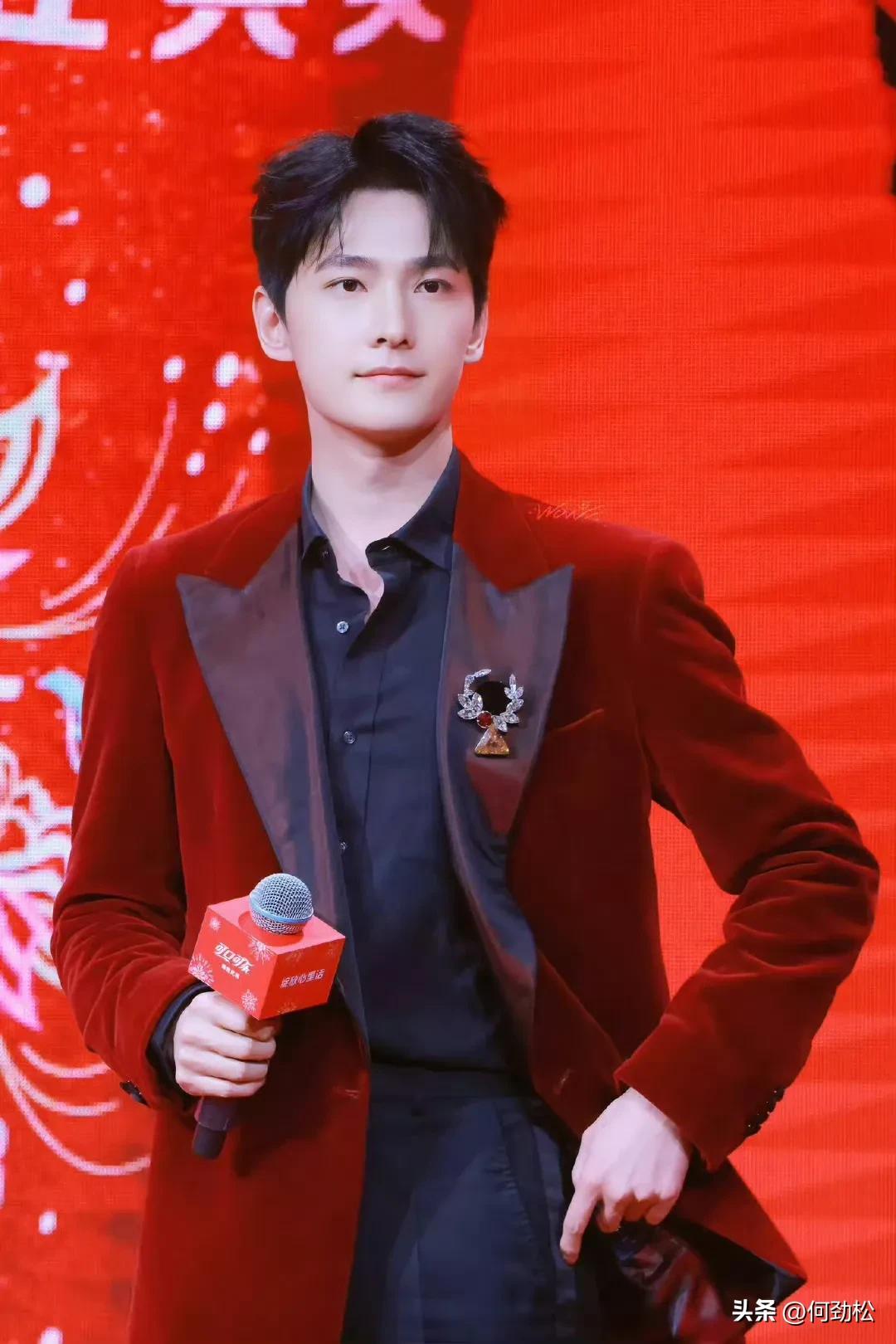 最帅男艺人再次洗牌，肖战李现登顶，杨洋第9于适4成毅3王一博第2-最帅的男明星 排名