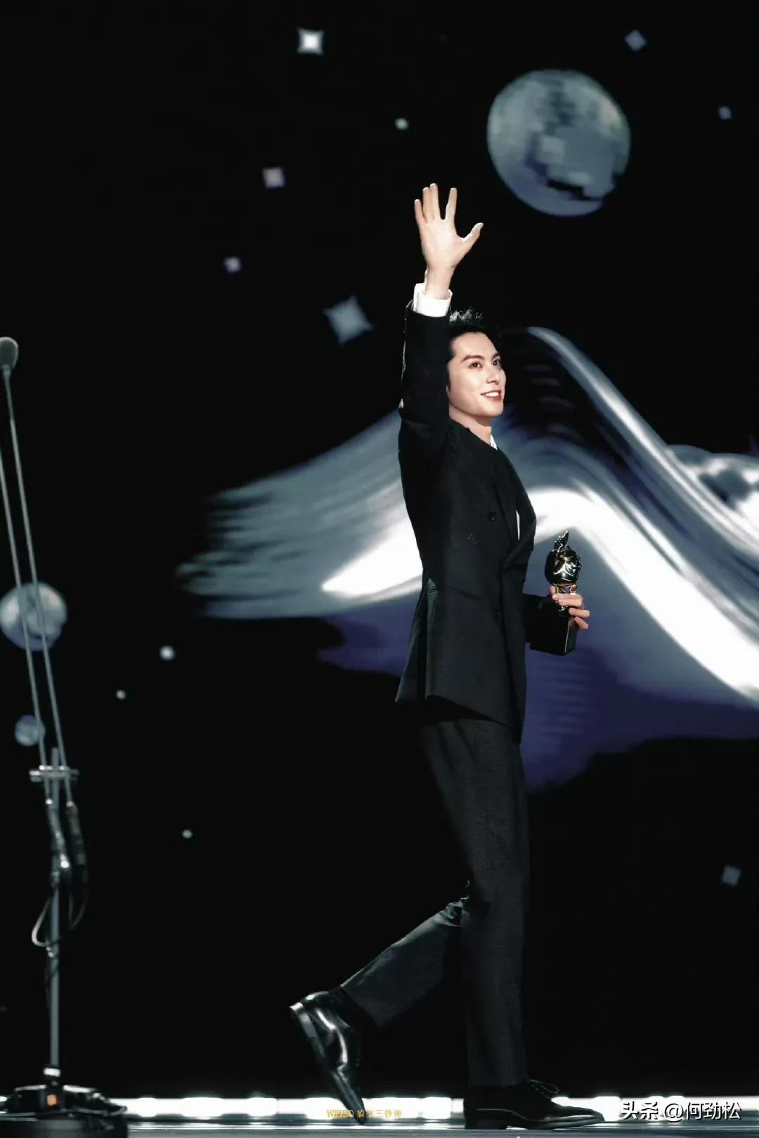 最帅男艺人再次洗牌，肖战李现登顶，杨洋第9于适4成毅3王一博第2-最帅的男明星 排名