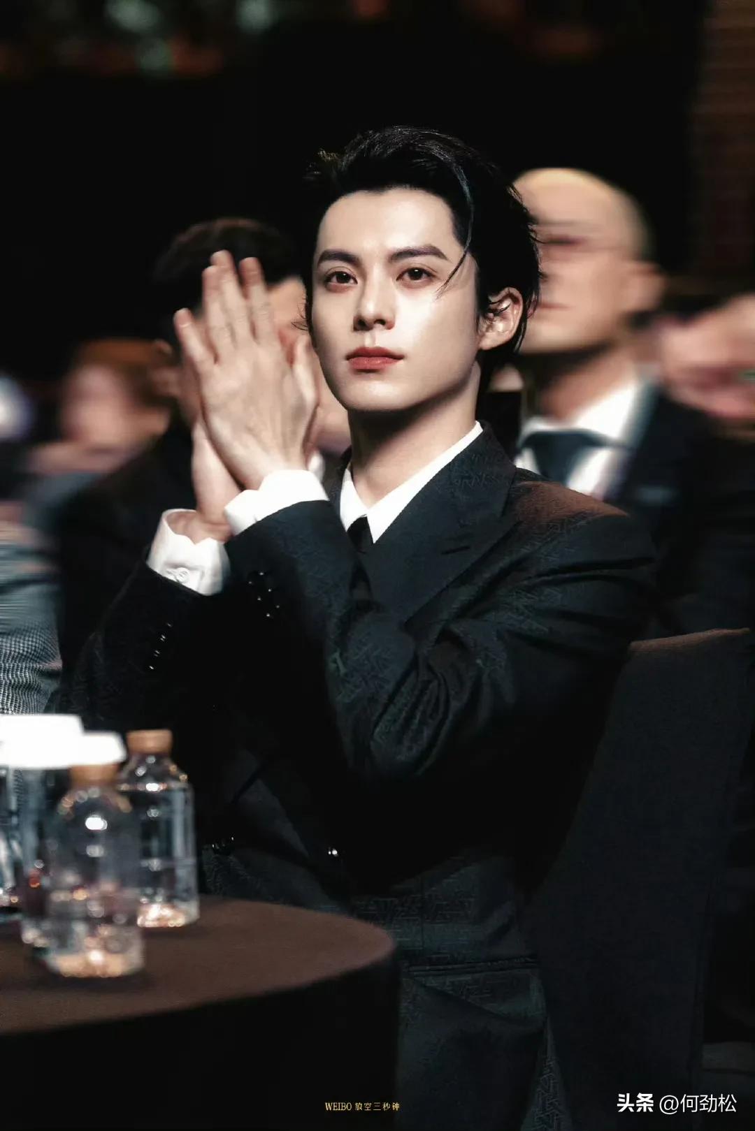 最帅男艺人再次洗牌，肖战李现登顶，杨洋第9于适4成毅3王一博第2-最帅的男明星 排名