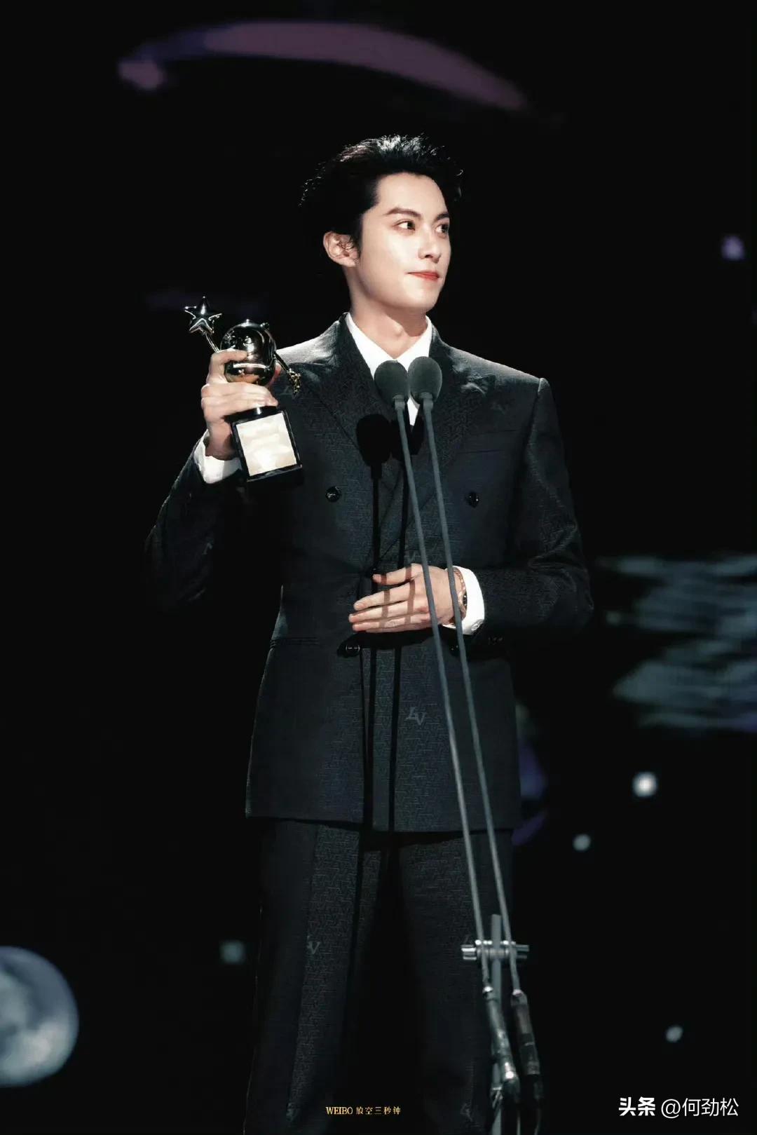 最帅男艺人再次洗牌，肖战李现登顶，杨洋第9于适4成毅3王一博第2-最帅的男明星 排名