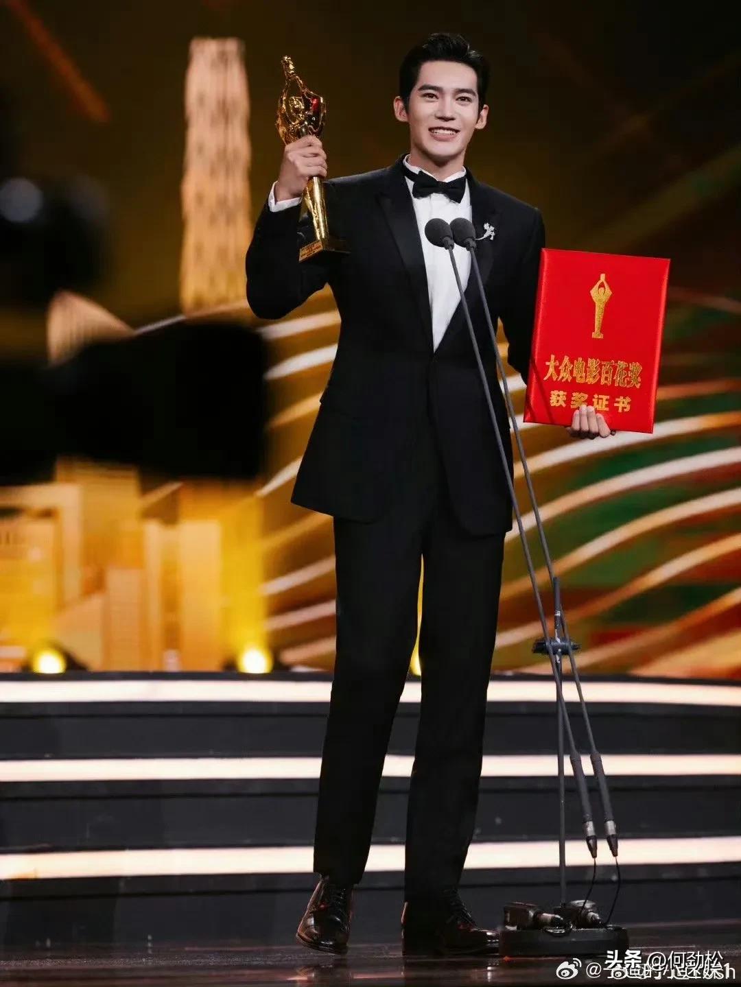 最帅男艺人再次洗牌，肖战李现登顶，杨洋第9于适4成毅3王一博第2-最帅的男明星 排名