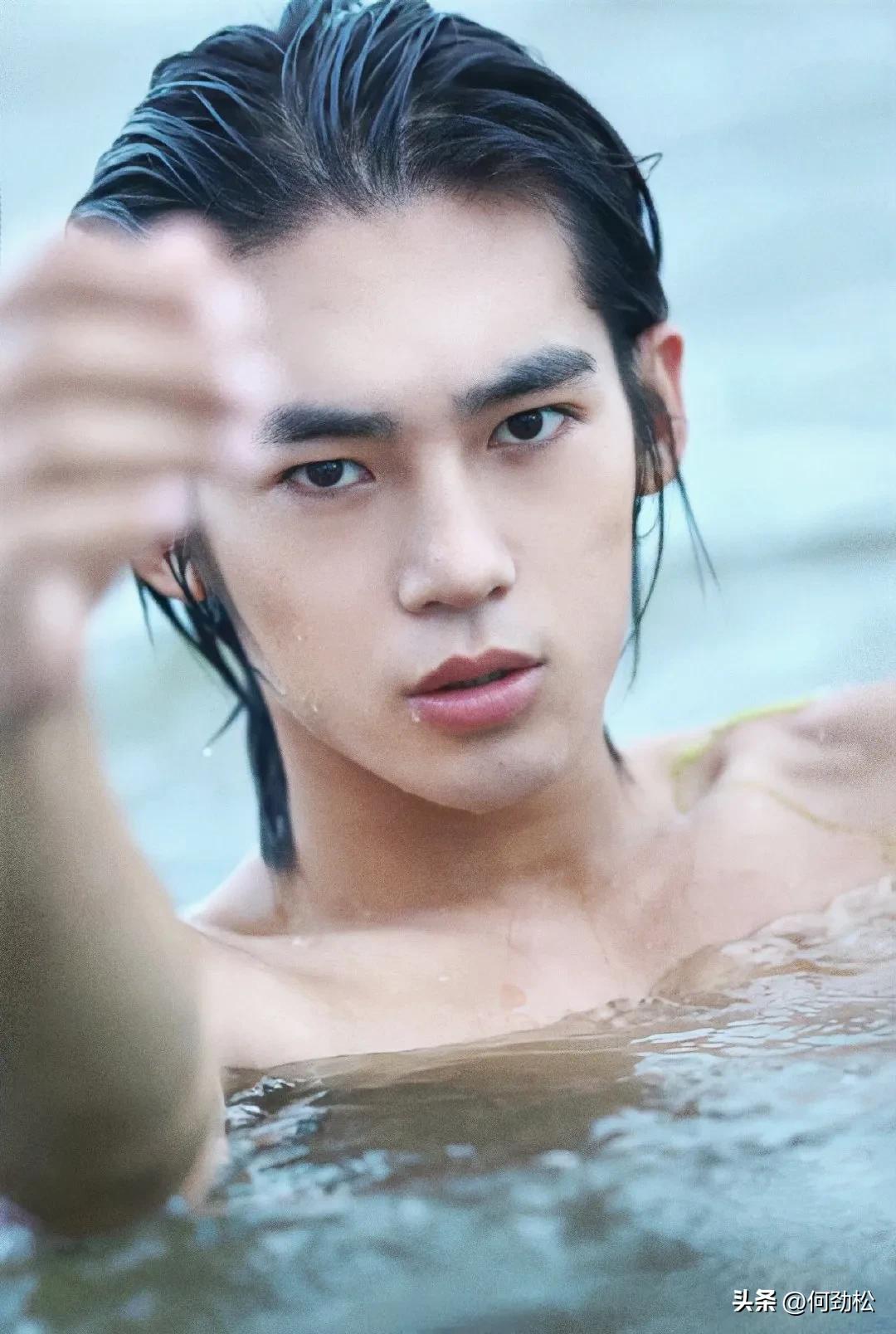 最帅男艺人再次洗牌，肖战李现登顶，杨洋第9于适4成毅3王一博第2-最帅的男明星 排名