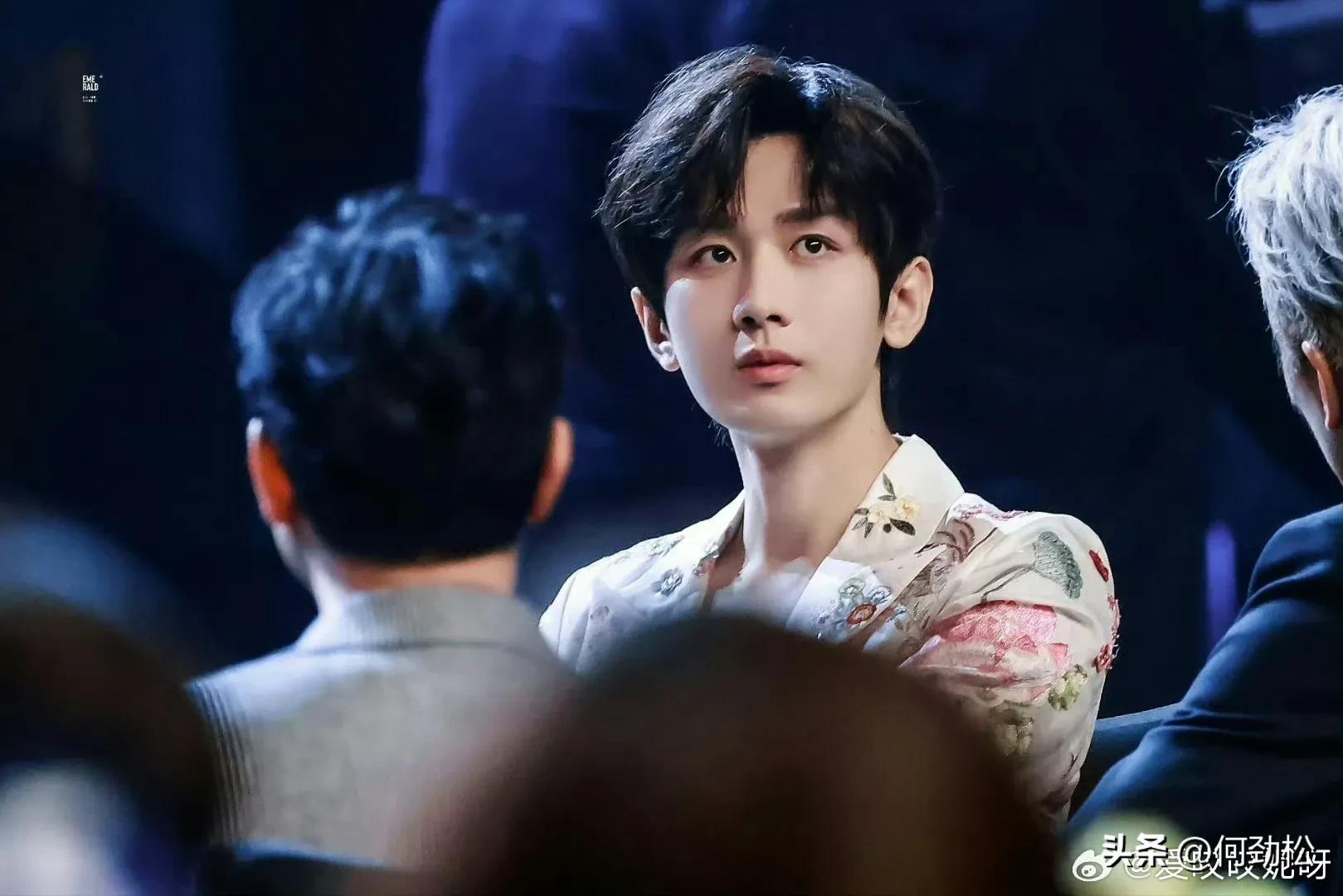 最帅男艺人再次洗牌，肖战李现登顶，杨洋第9于适4成毅3王一博第2-最帅的男明星 排名