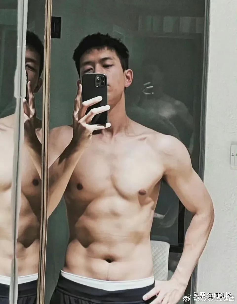 最帅男艺人再次洗牌，肖战李现登顶，杨洋第9于适4成毅3王一博第2-最帅的男明星 排名